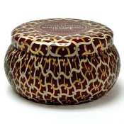 Voluspa White Currant Quince Versailles 2 Wick Candle Tin